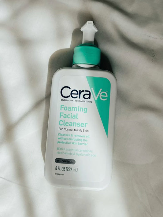 CeraVe Hydration Foaming Facial Cleanser, 236 Ml