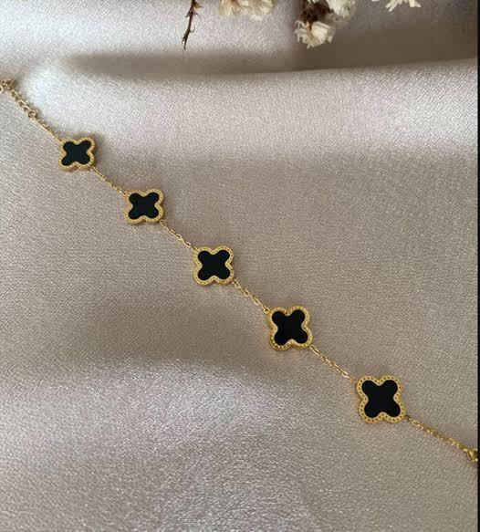 Clover Design Bracelet High Quality