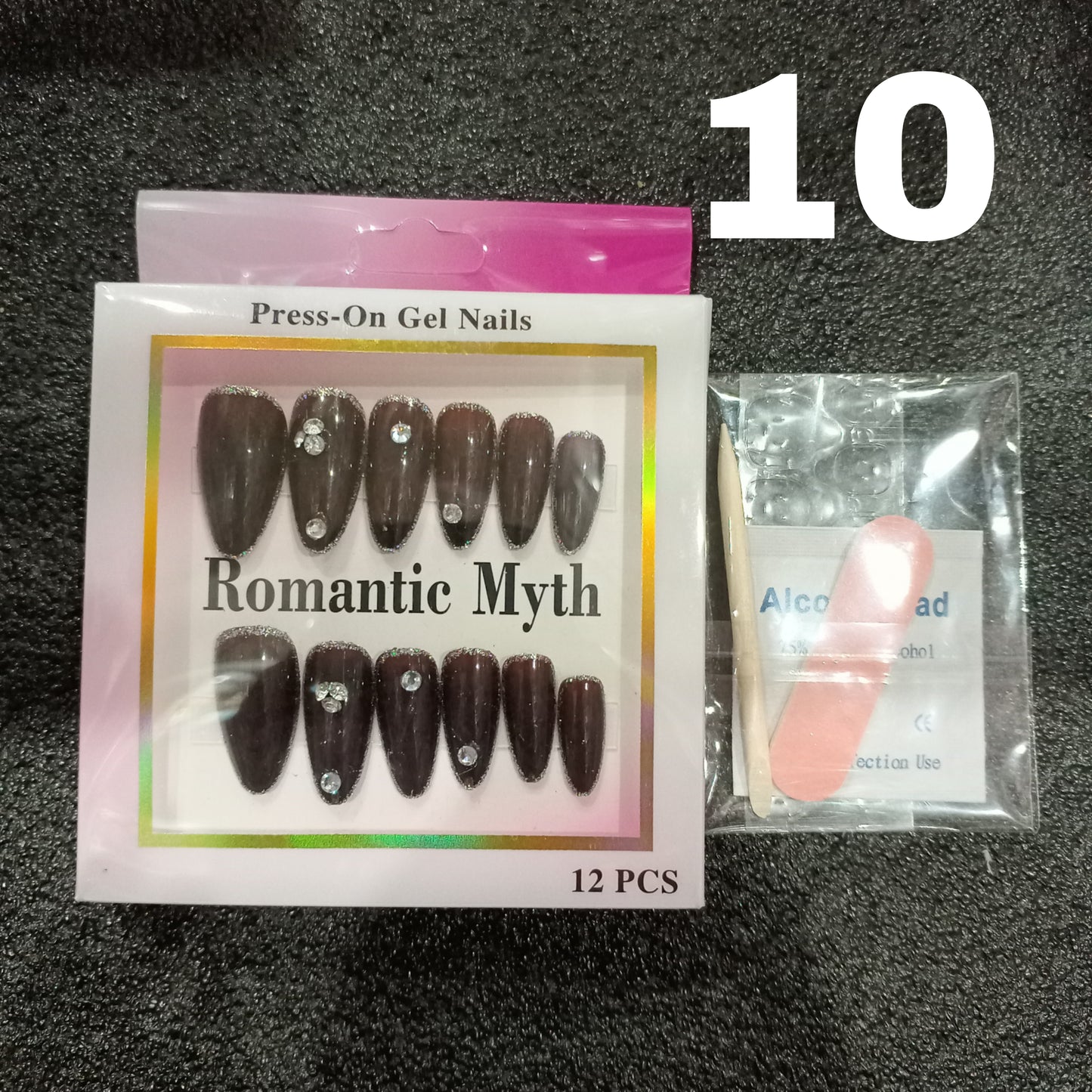 12 pcs of Press-on nails Set Stylish, Reusable, Easy To Apply