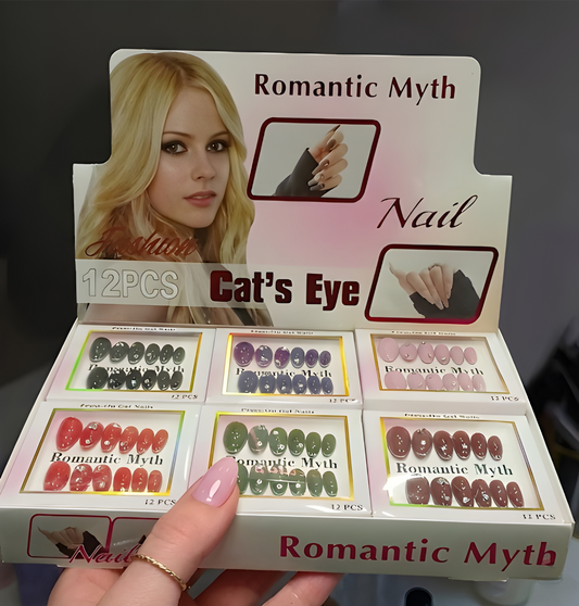 12 pcs of Press-on nails Set Stylish, Reusable, Easy To Apply