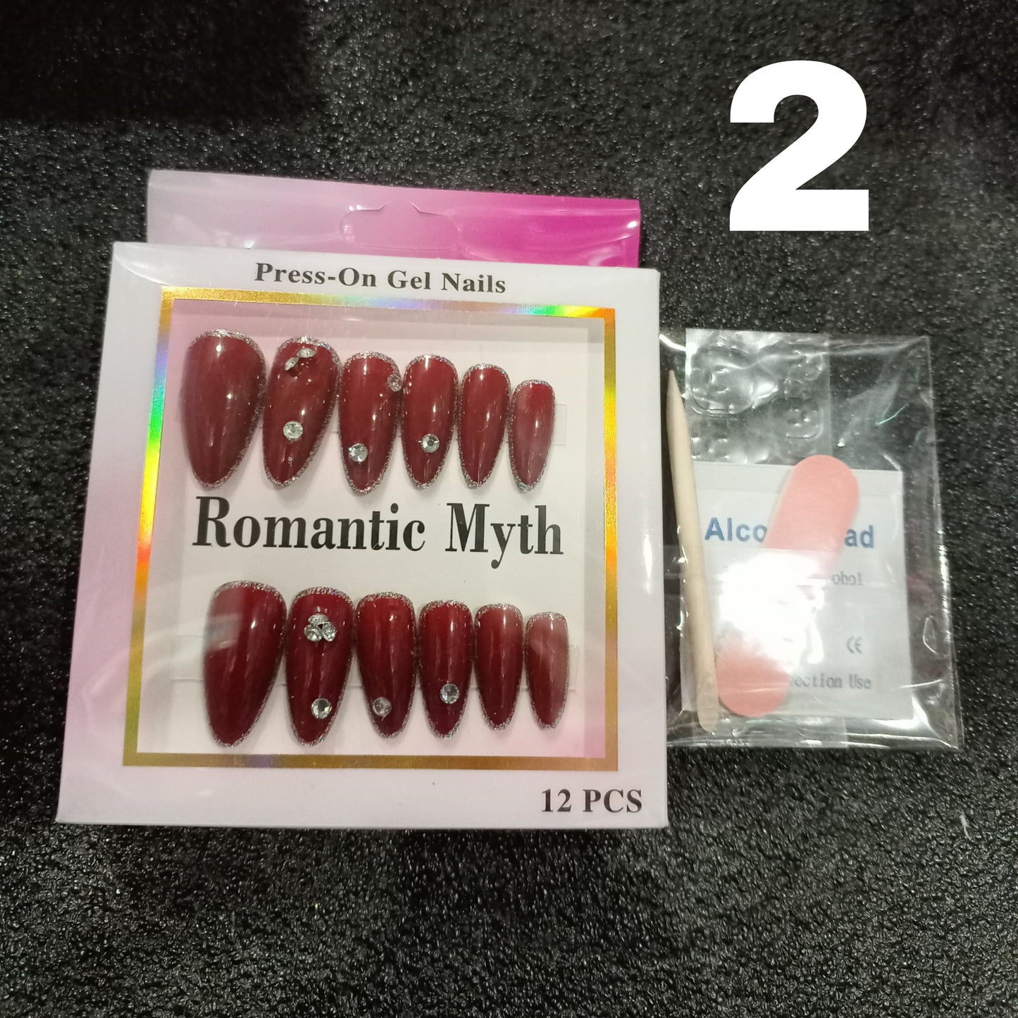 12 pcs of Press-on nails Set Stylish, Reusable, Easy To Apply